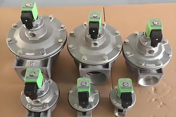 �������m��늴��y